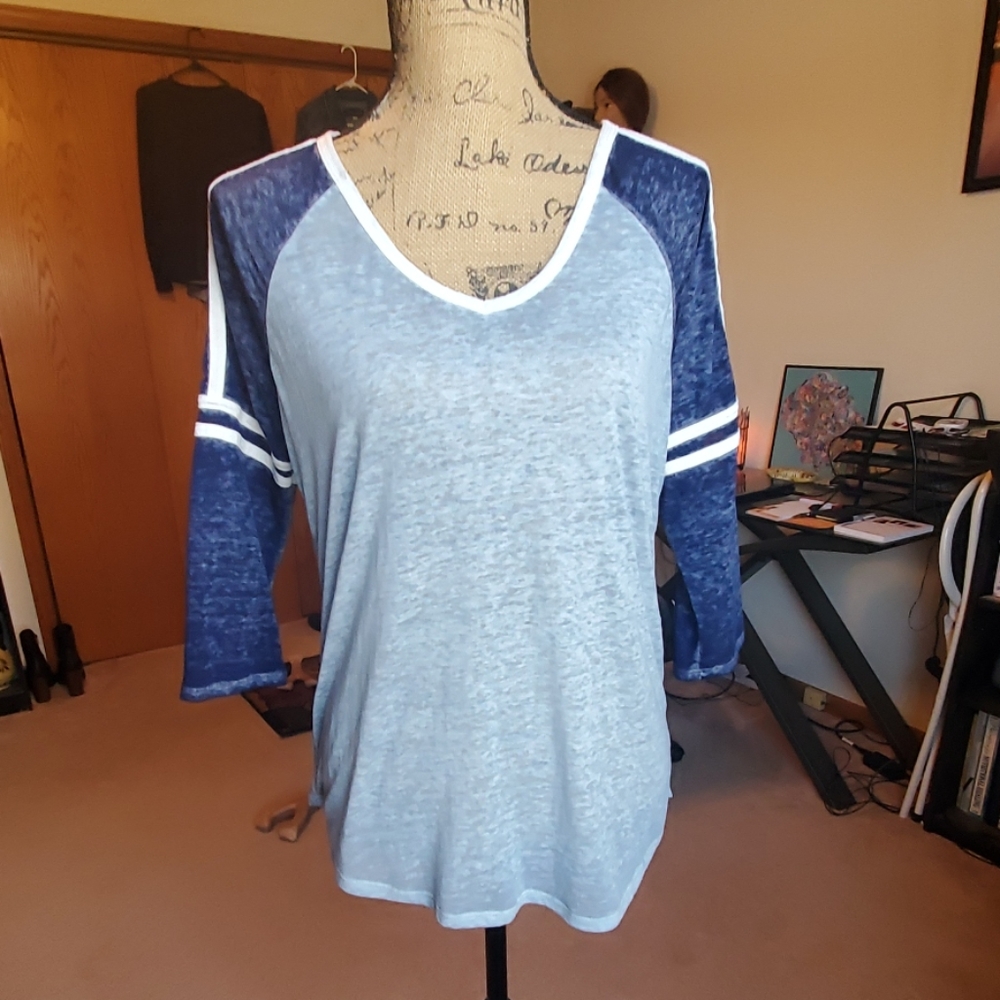 Pink Rose burnout jersey shirt size Medium